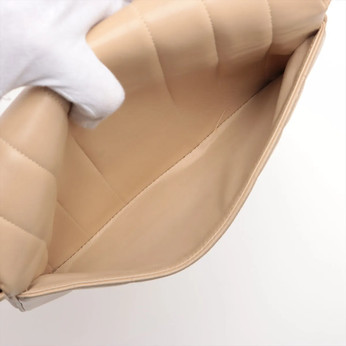CHANEL Mademoiselle Shoulder Bag in Lambskin Beige
