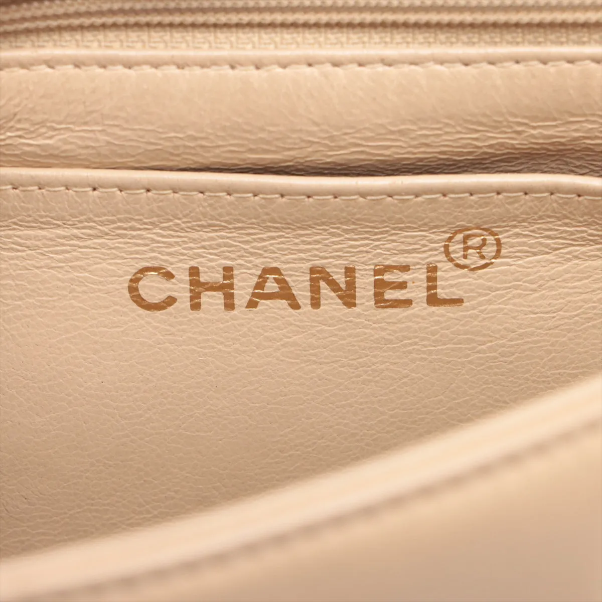 CHANEL Mademoiselle Shoulder Bag in Lambskin Beige