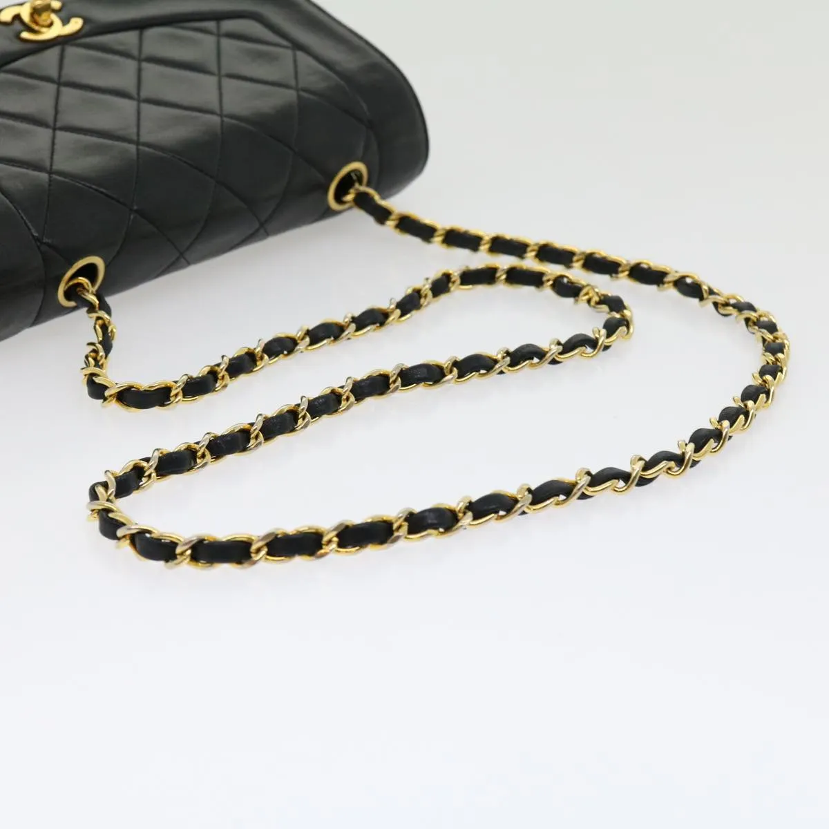 CHANEL Matelasse Diana Turn Lock Chain Shoulder Bag Lamb Skin Black Auth ar7368A