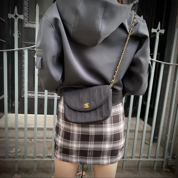 CHANEL Vintage 24k gold cloth shoulder bag