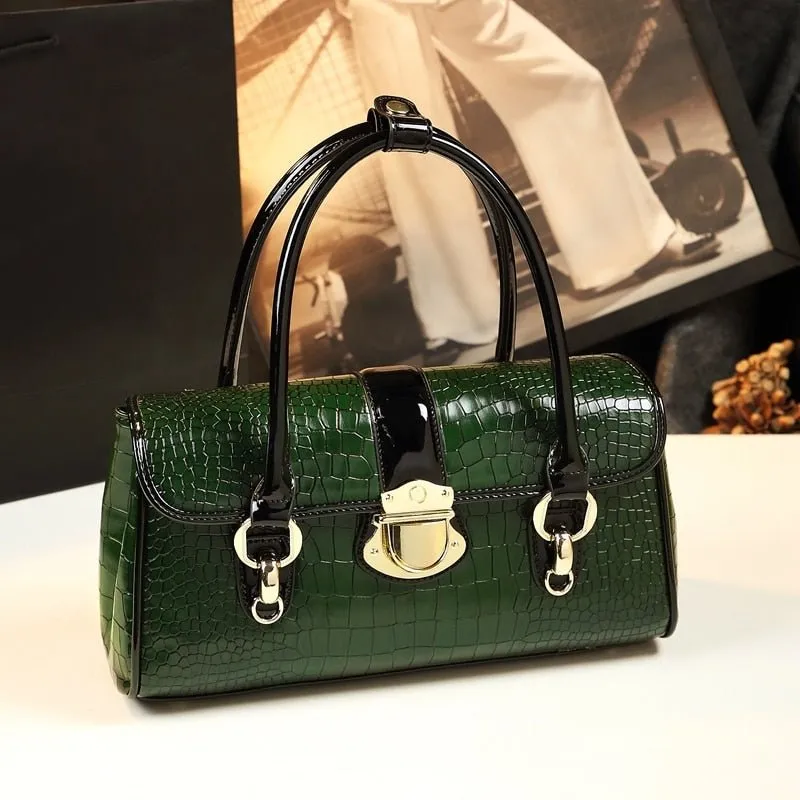 Chlo elegant handbag