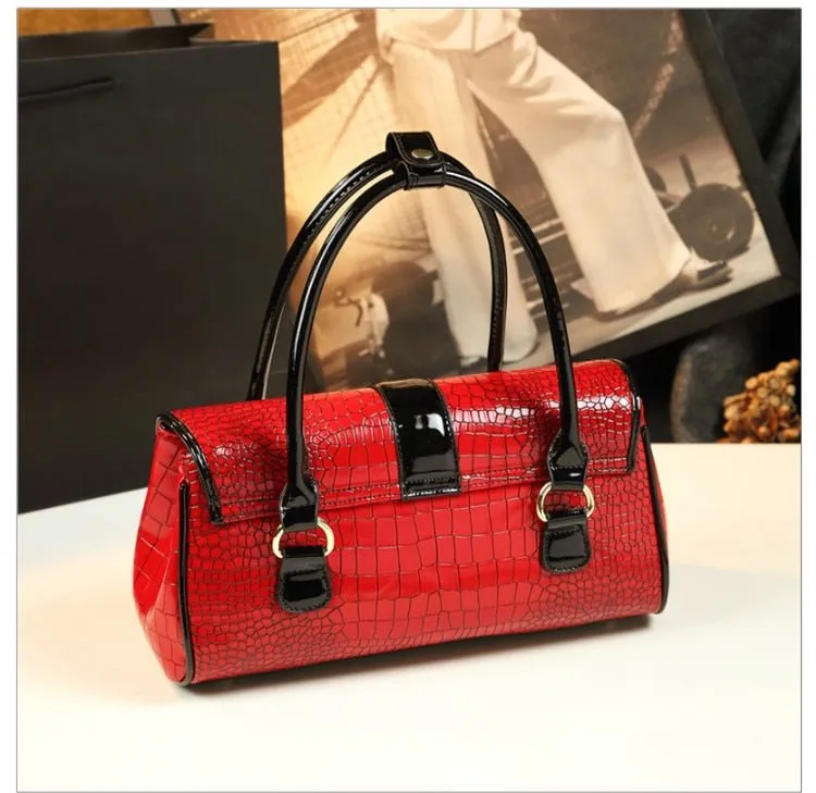Chlo elegant handbag
