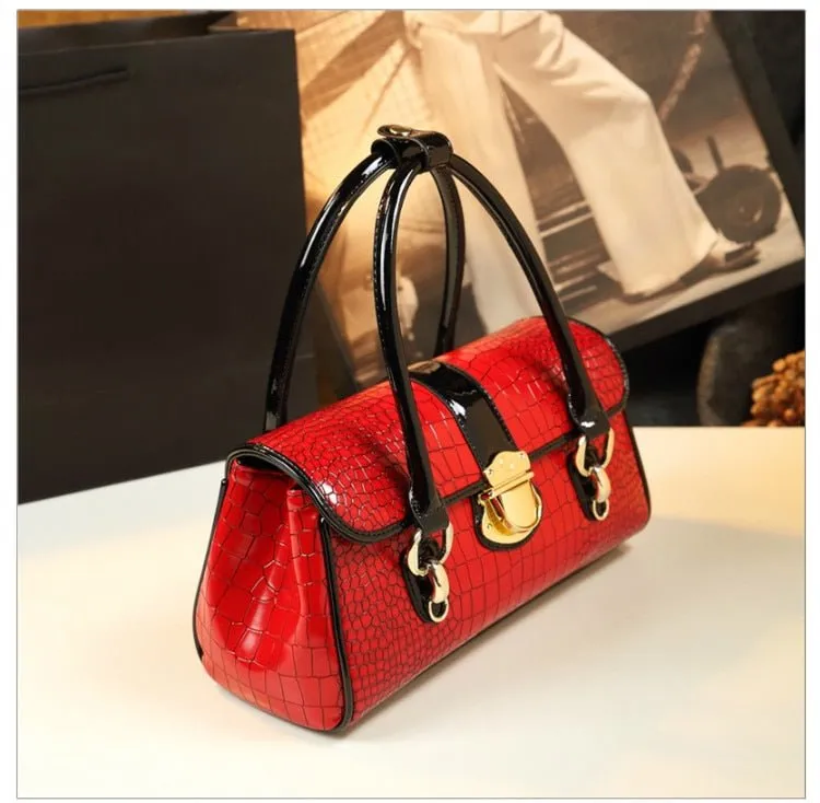 Chlo elegant handbag