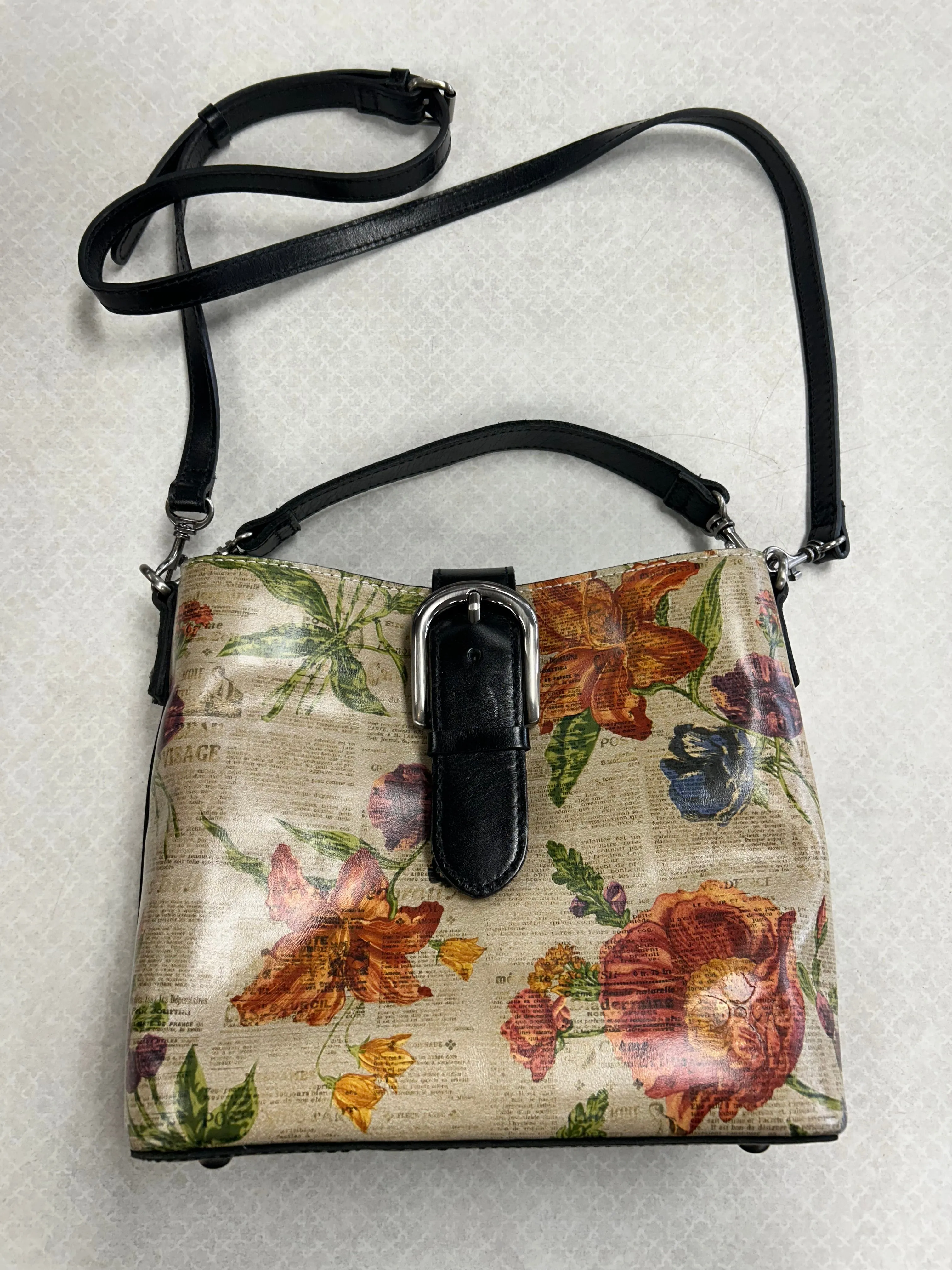 Crossbody Designer By Patricia Nash In Floral Print, Size:Medium