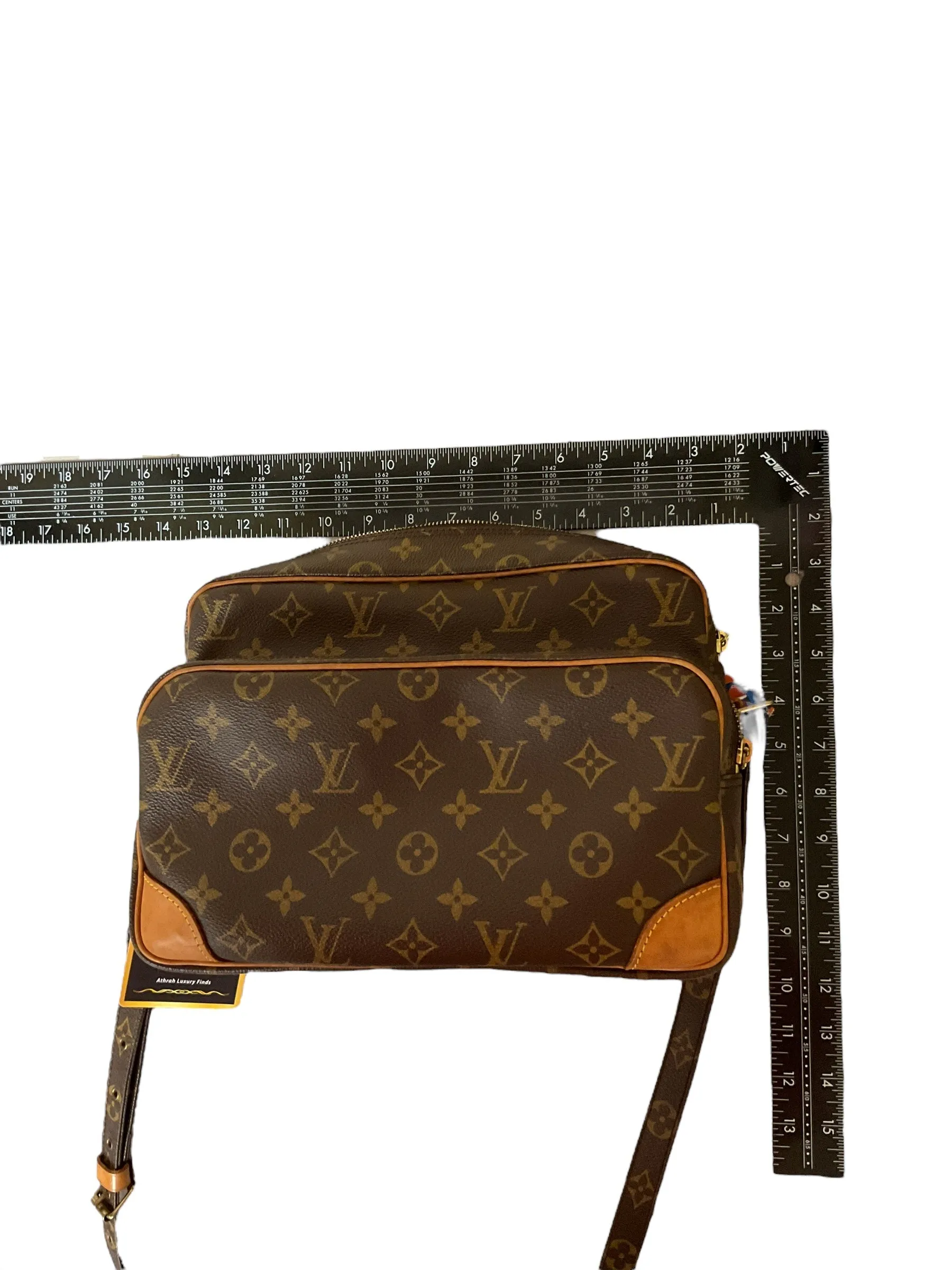 Crossbody Luxury Designer By Louis Vuitton, Size: Medium