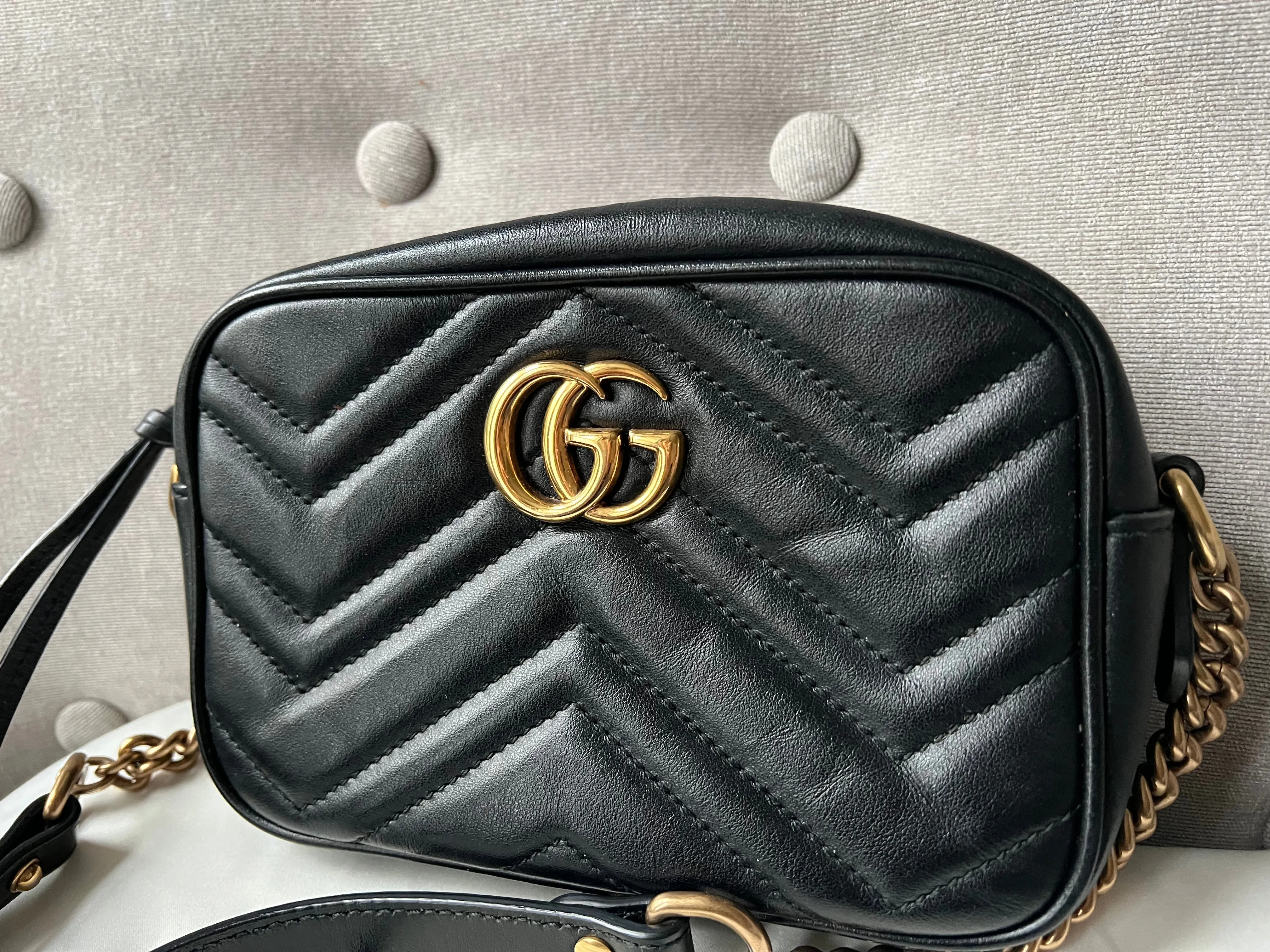 Gucci GG Black Marmont Mini Shoulder Bag (RRP 1,160)
