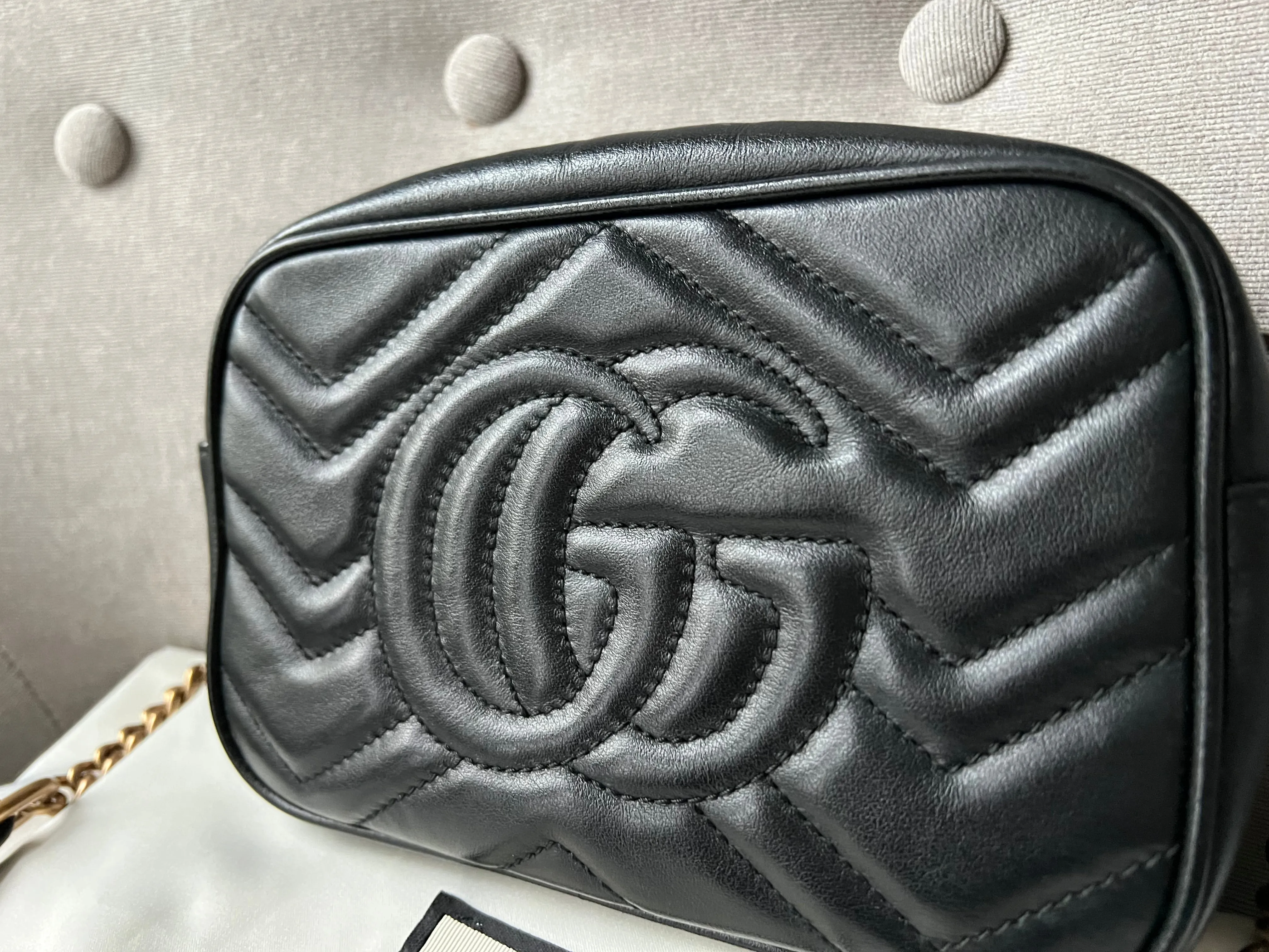 Gucci GG Black Marmont Mini Shoulder Bag (RRP 1,160)