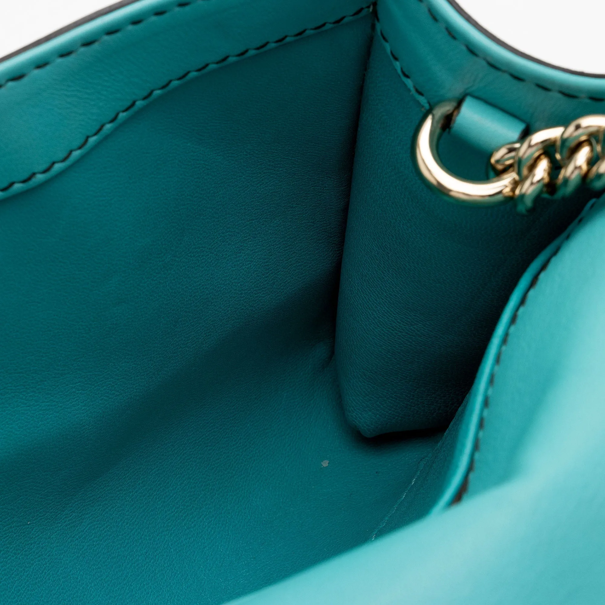 Gucci Leather Emily Small Chain Shoulder Bag (SHF-C1Ky8i)