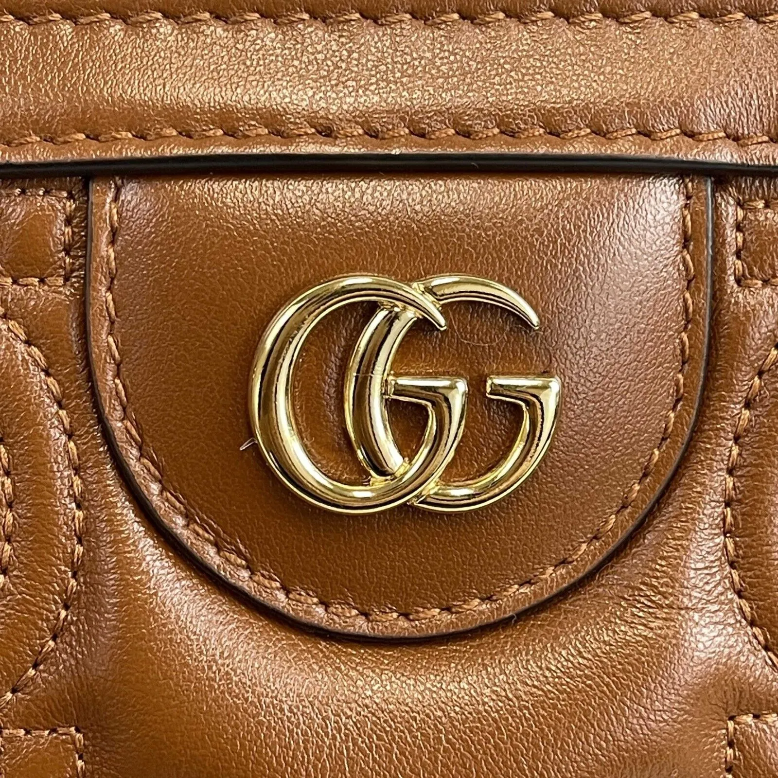 GUCCI - NEW Embossed GG Matelasse Brown Shoulder Tote