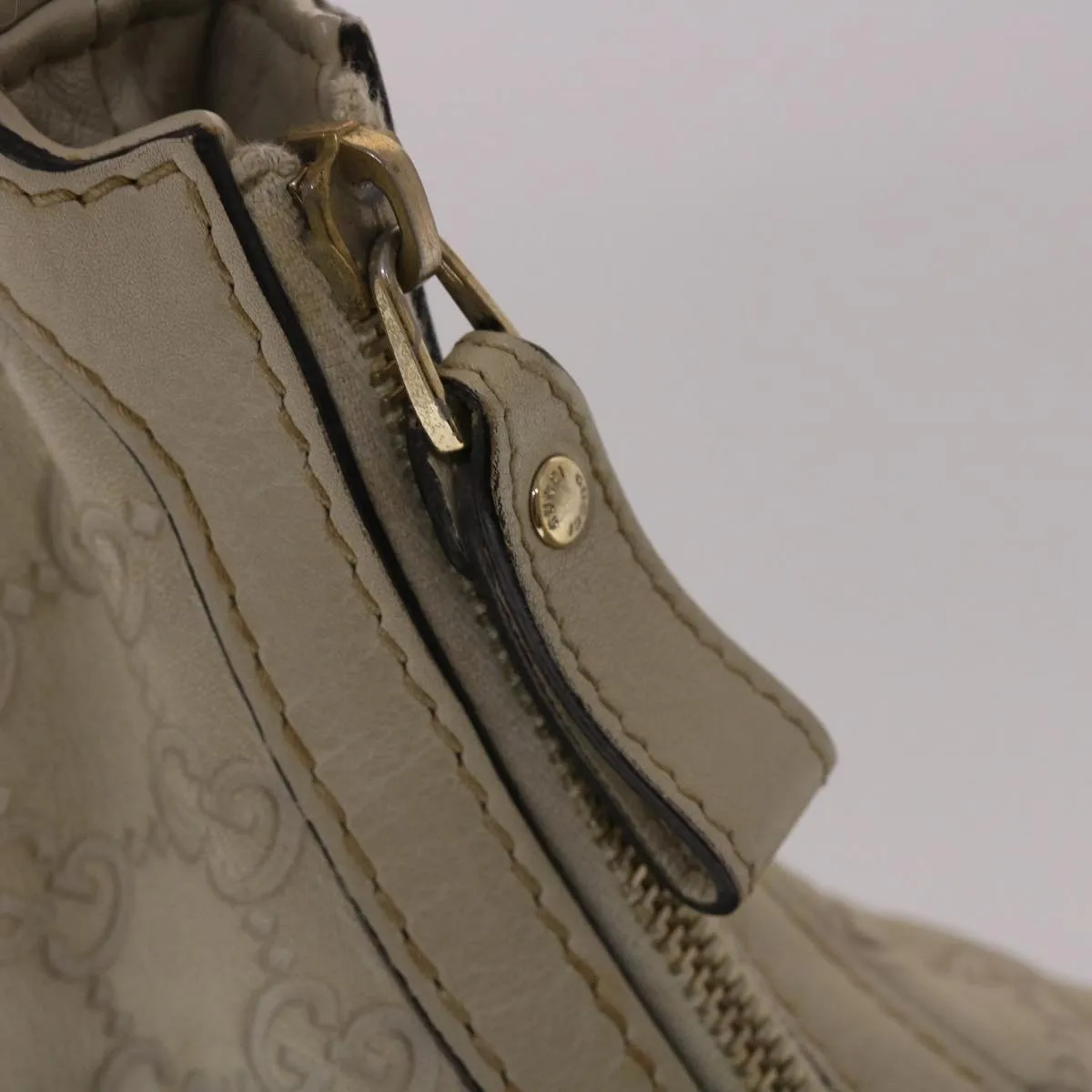 GUCCI  Shima Shoulder Bag Leather White 002404  49070