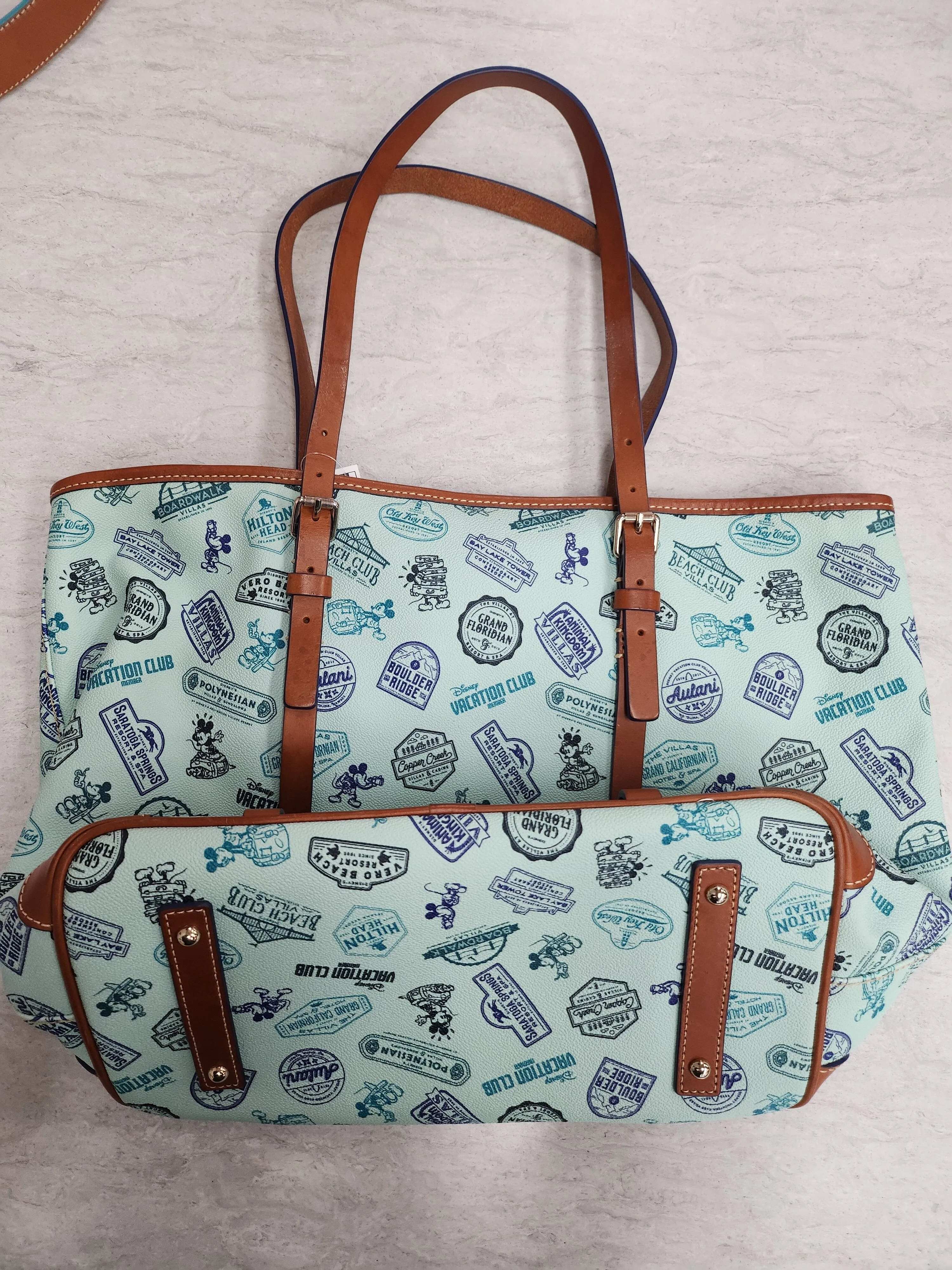 Handbag Designer By Dooney And Bourke  Size: Large
