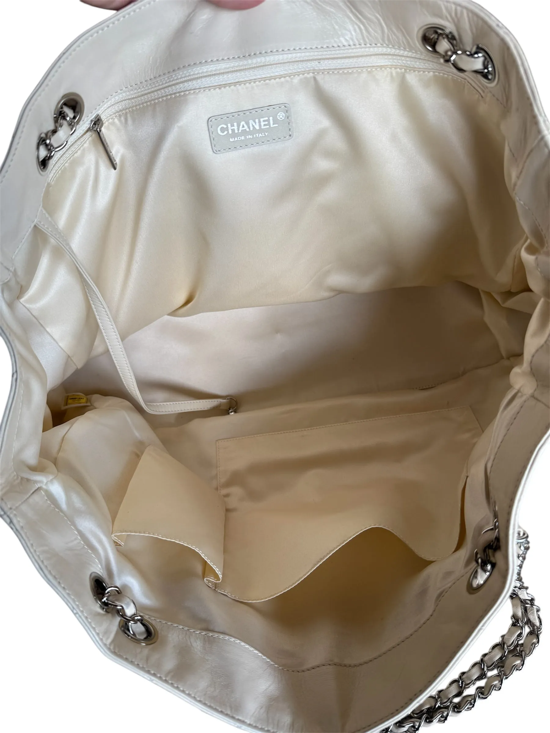 Handbag Luxury Designer By Chanel, Size: Large