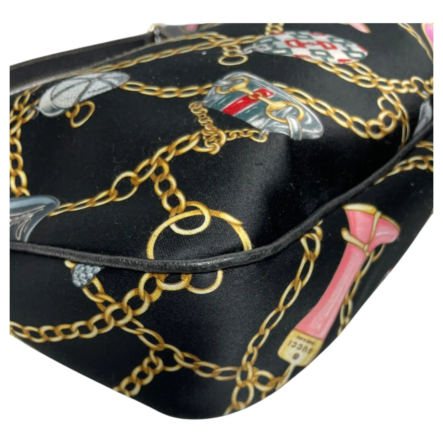 Handbag Luxury Designer By Gucci, Size: Medium