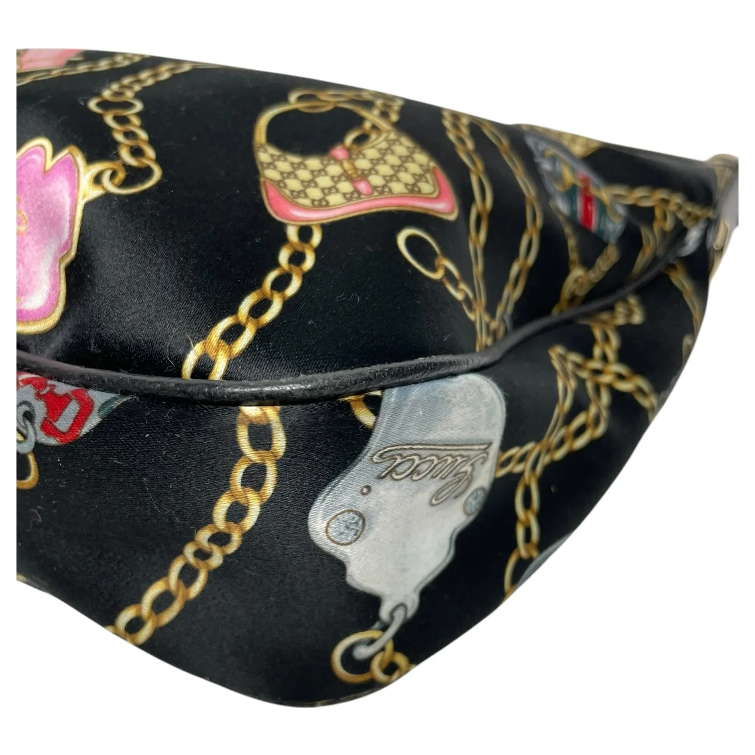 Handbag Luxury Designer By Gucci, Size: Medium