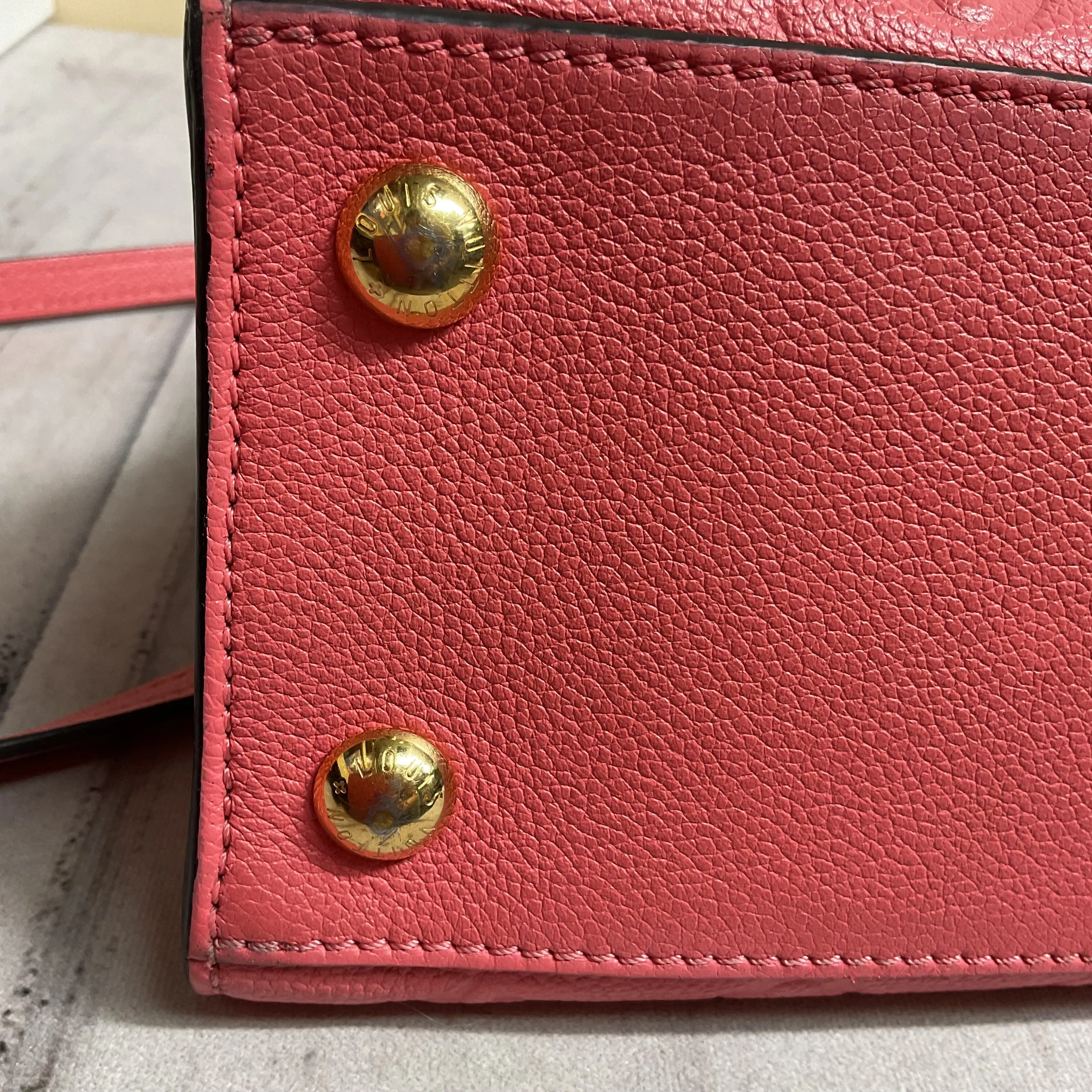 Handbag Luxury Designer By Louis Vuitton In Pink, Size:Medium