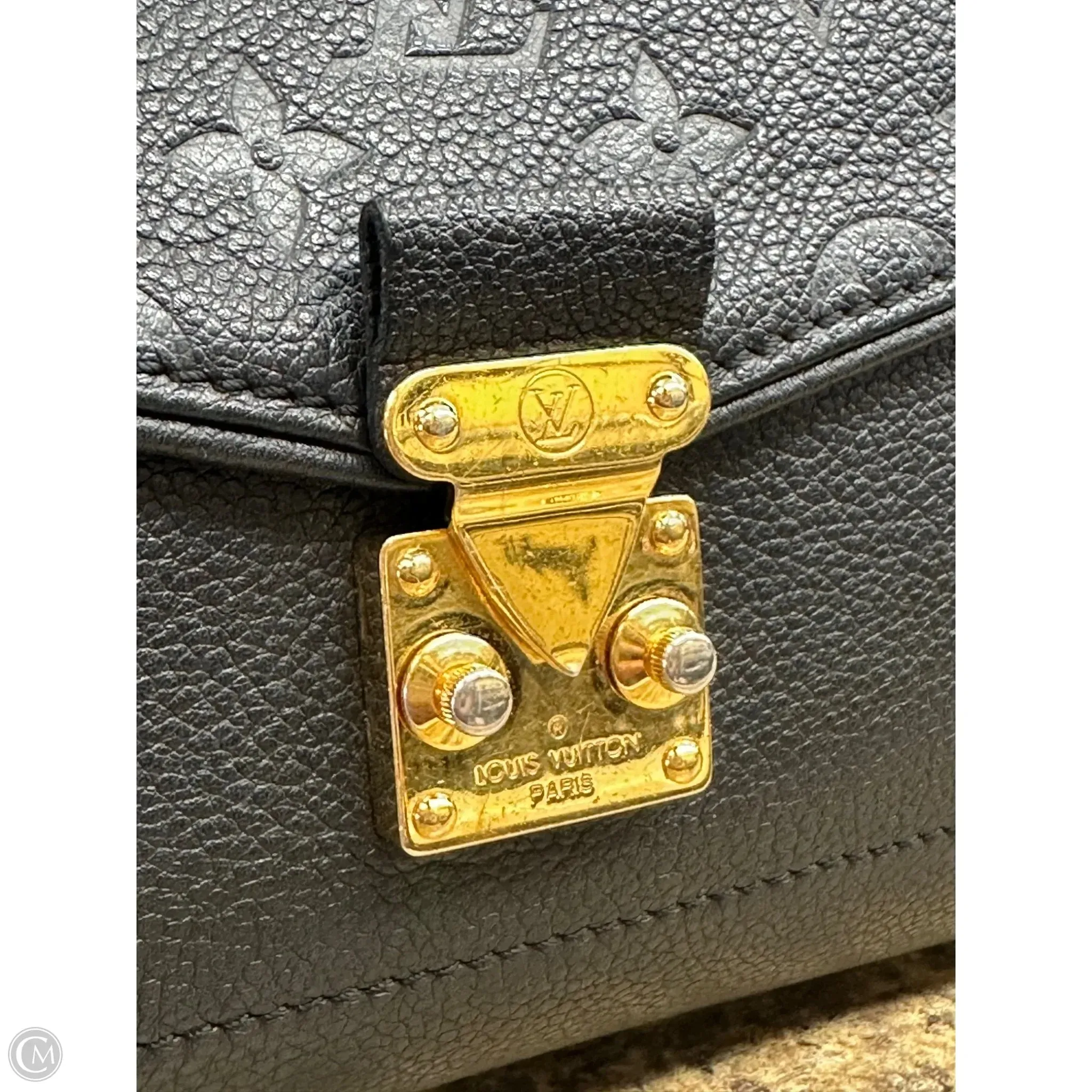 Handbag Luxury Designer By Louis Vuitton, Size: Large