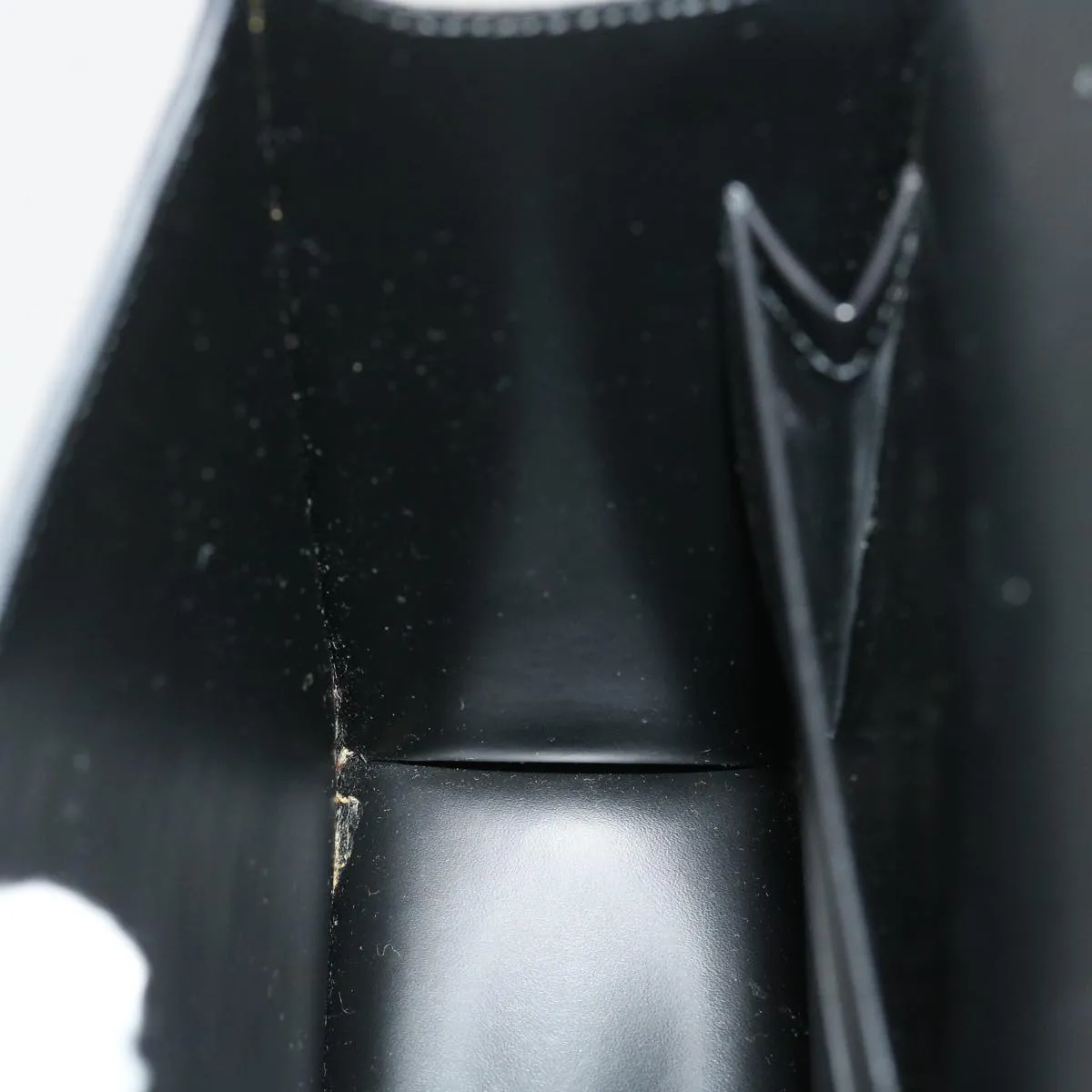 Louis Vuitton COUVERTURE AGENDA FONCTIONNEL PM Shoulder Bag