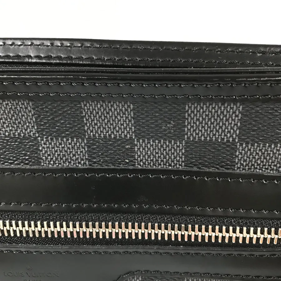 LOUIS VUITTON Damier Graphite Tomas N58028 Shoulder bag