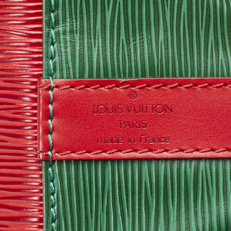 Louis Vuitton Louis Vuitton Epic M44147 Shoulder Bag Leather Borneo Green Castilian Red