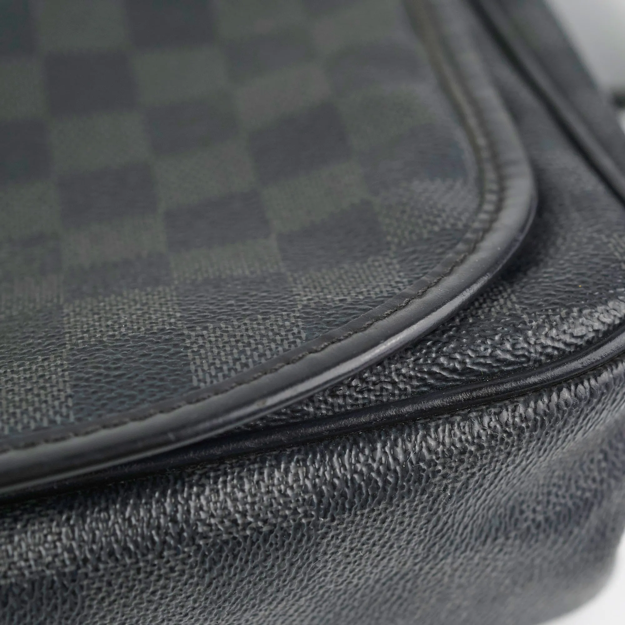 Louis Vuitton Messenger Monogram Shoulder Bag