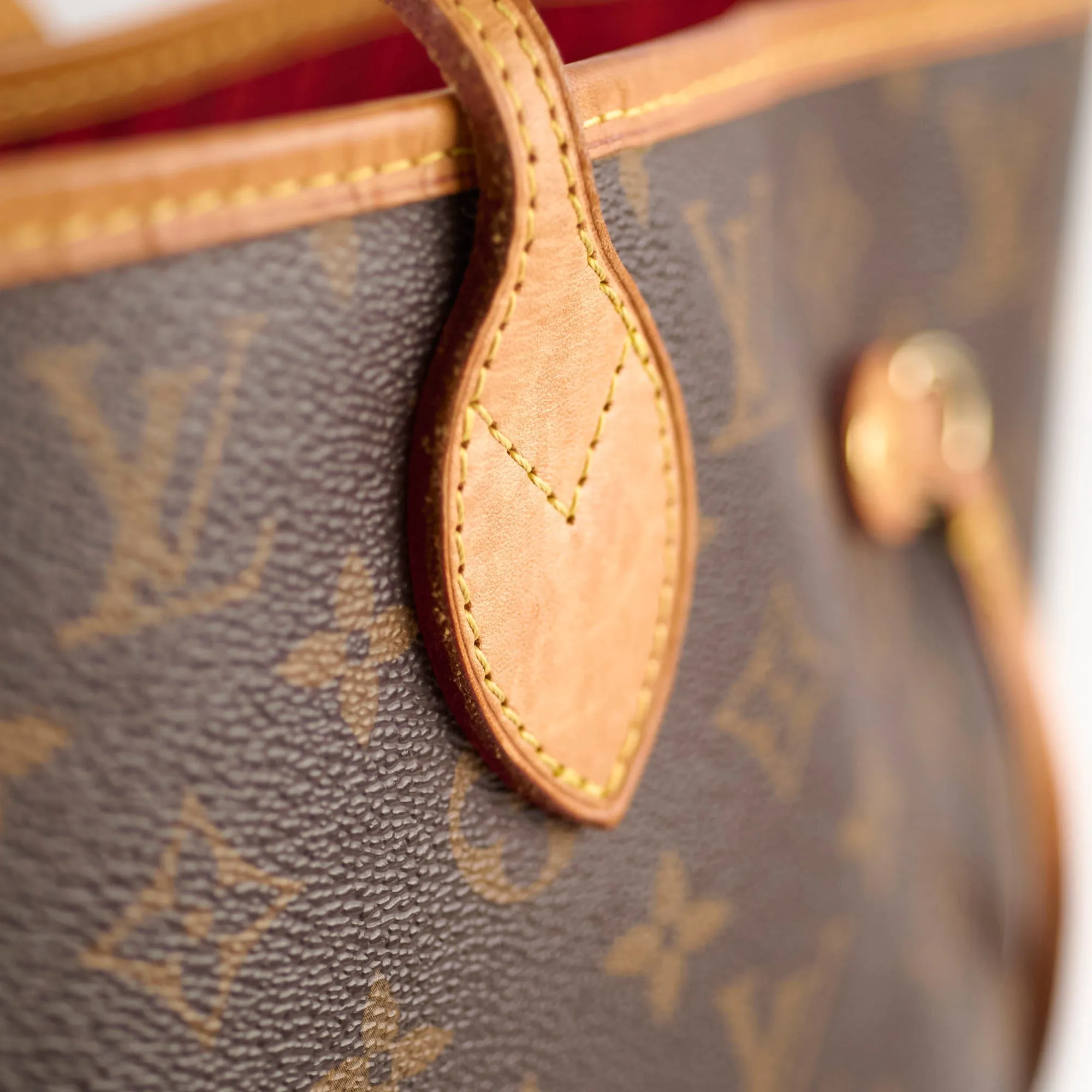 Louis Vuitton Neverfull MM Monogram Shoulder Bag
