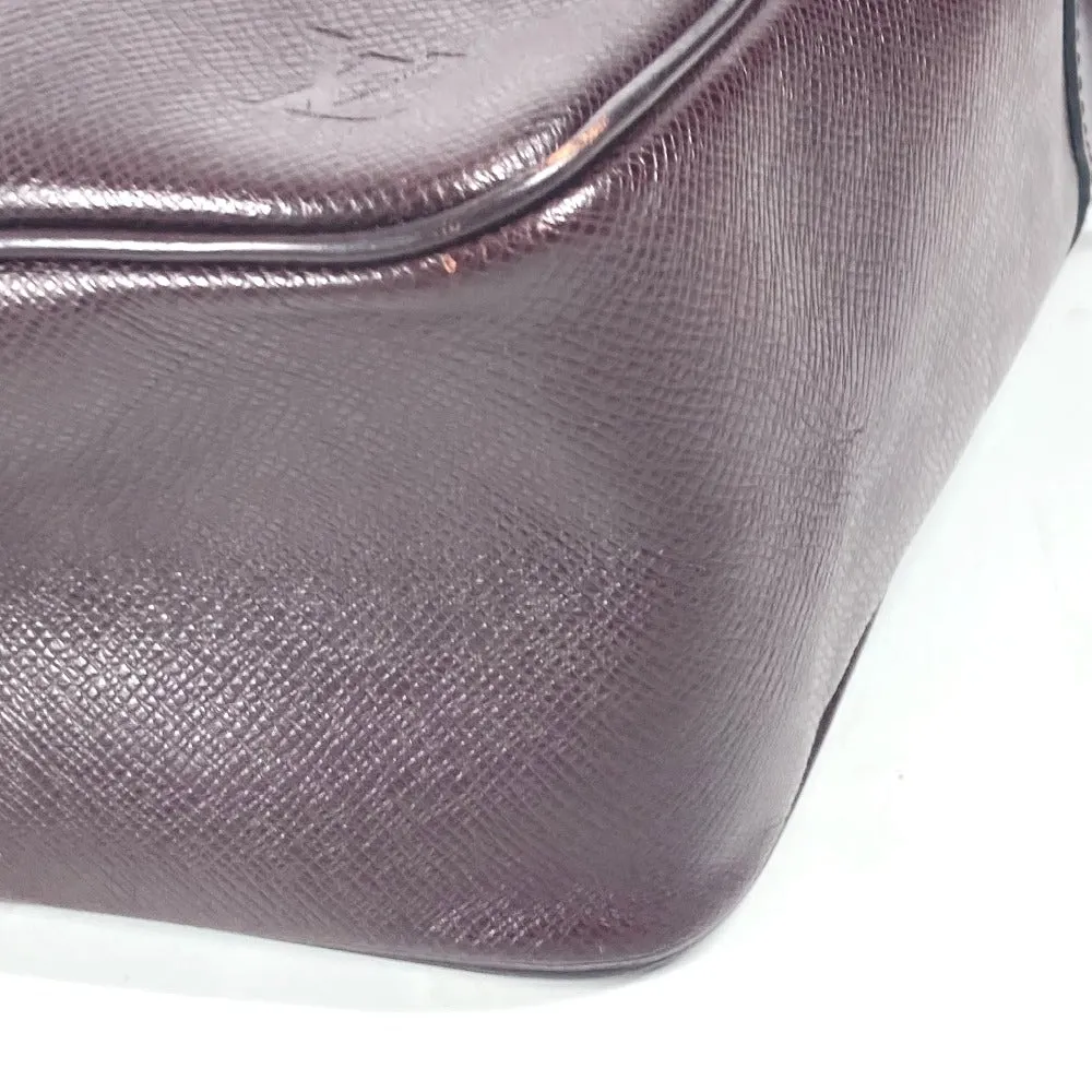 LOUIS VUITTON Shoulder Bag M30826 Taiga Leather purple Taiga Yaranga