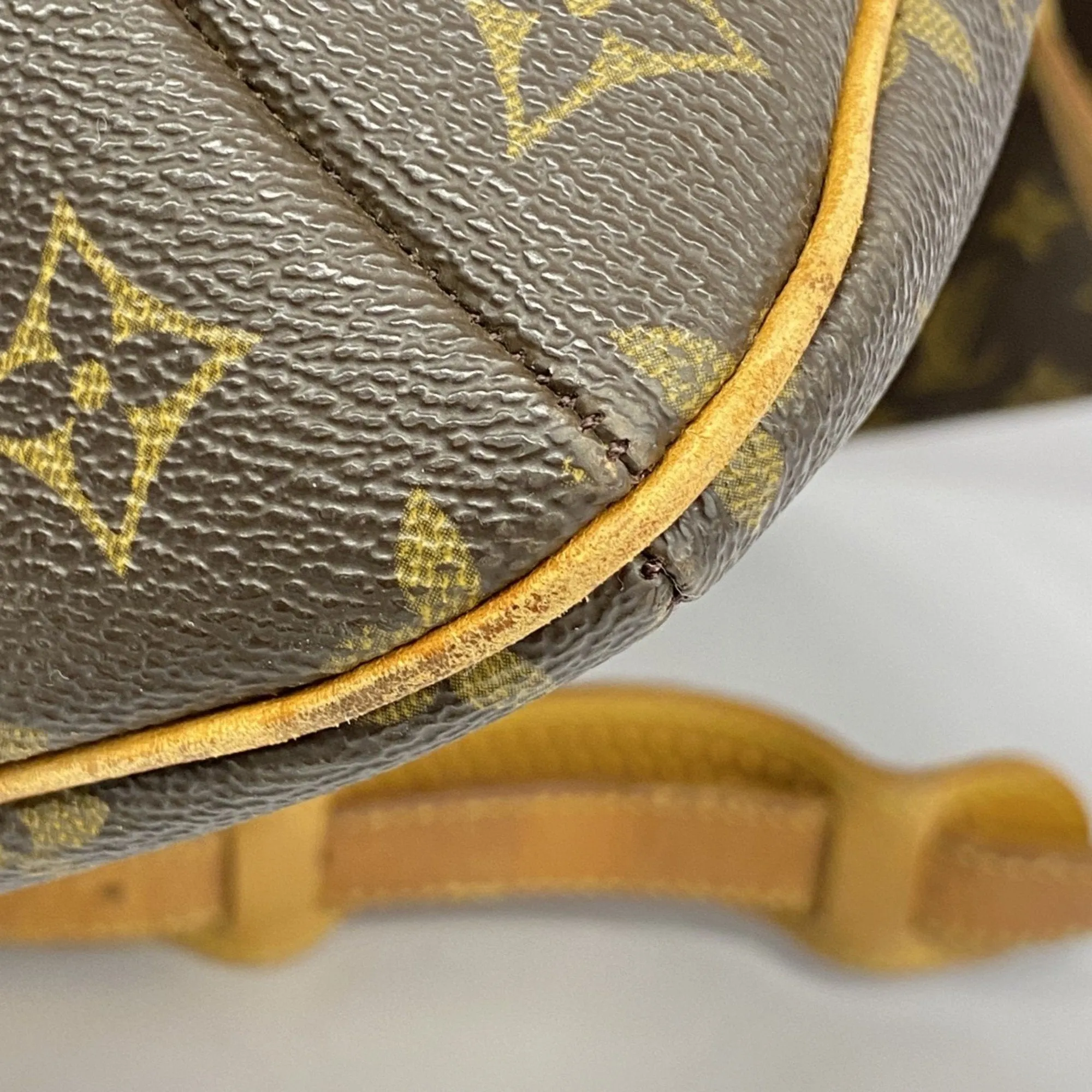 Louis Vuitton  Shoulder Bag