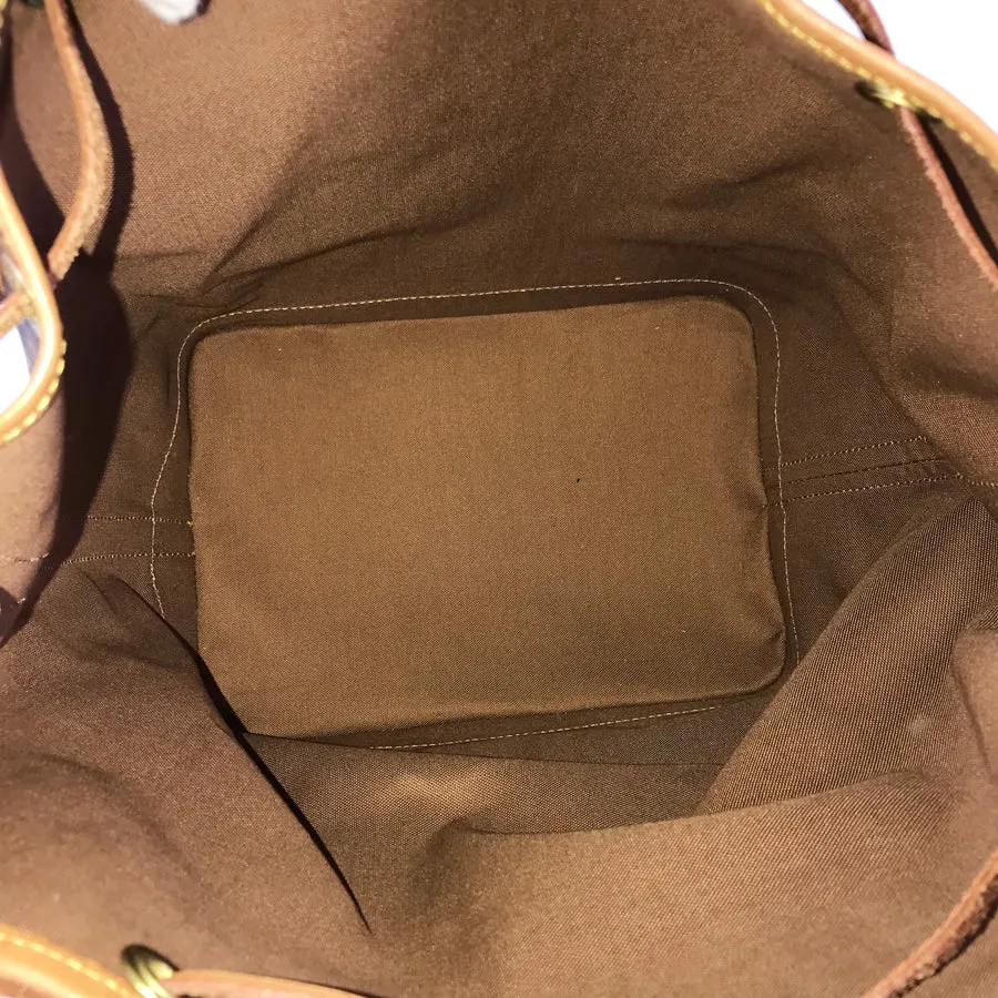 LOUIS VUITTON Shoulder Bag
