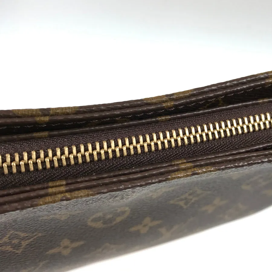LOUIS VUITTON Shoulder Bag