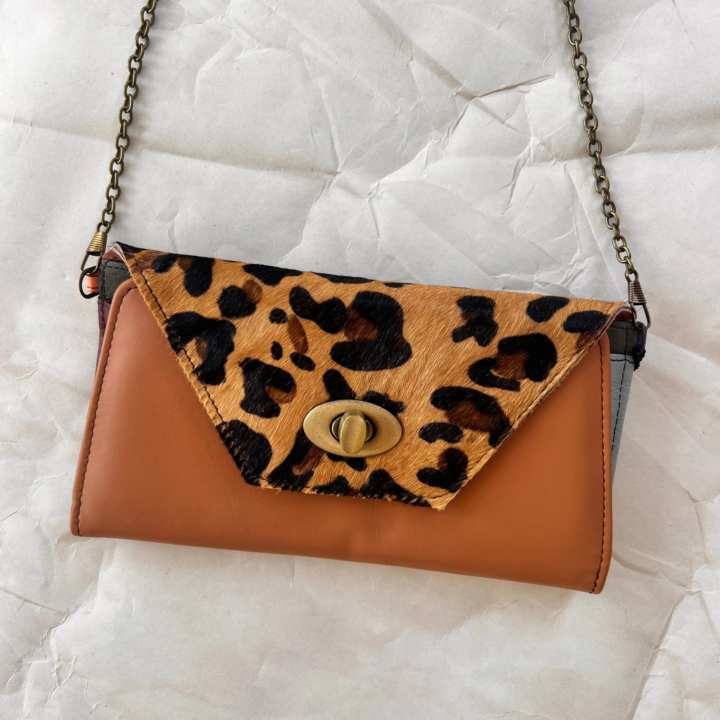 Soruka - Secret Clutch, Tan