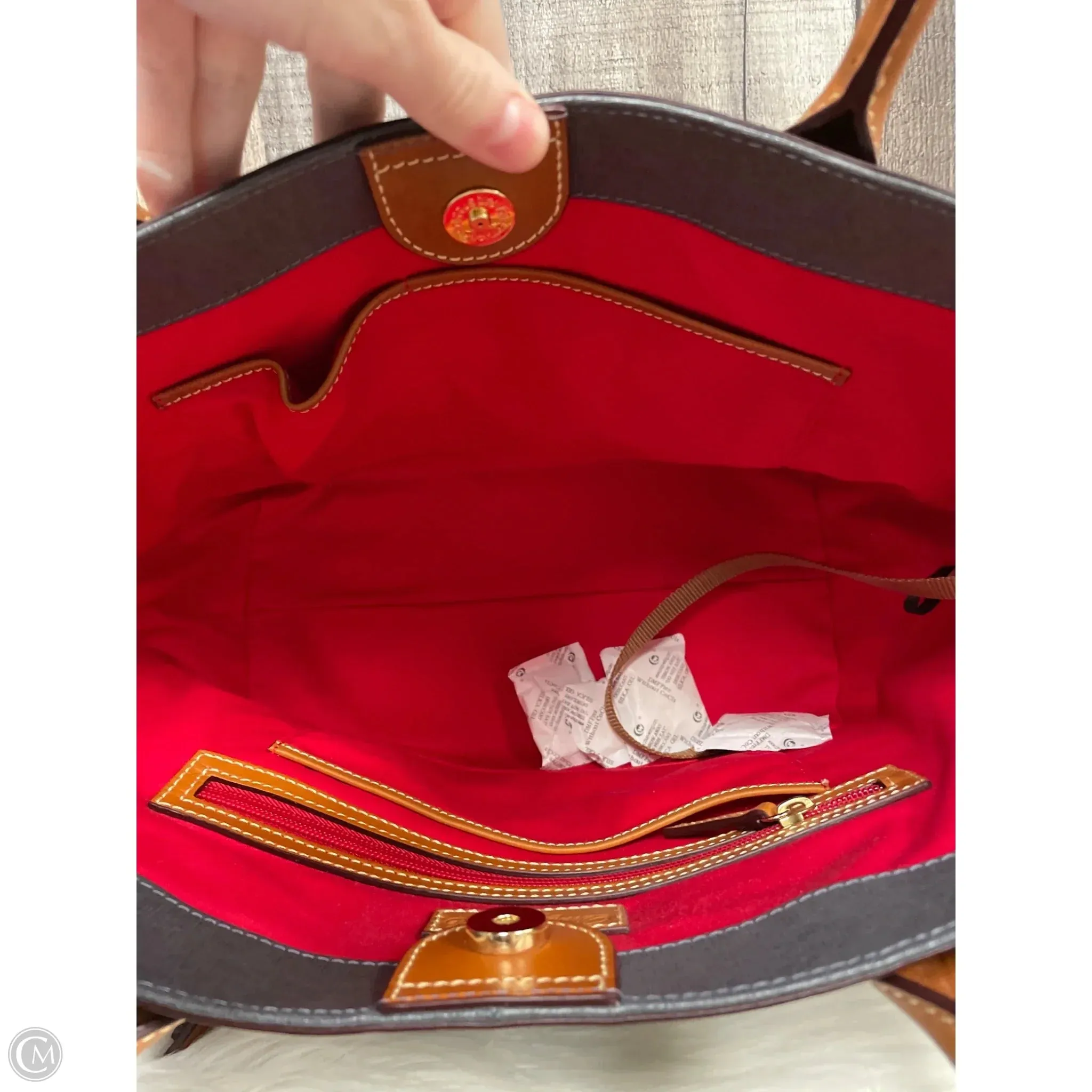 Tote Designer By Dooney And Bourke, Size: Large