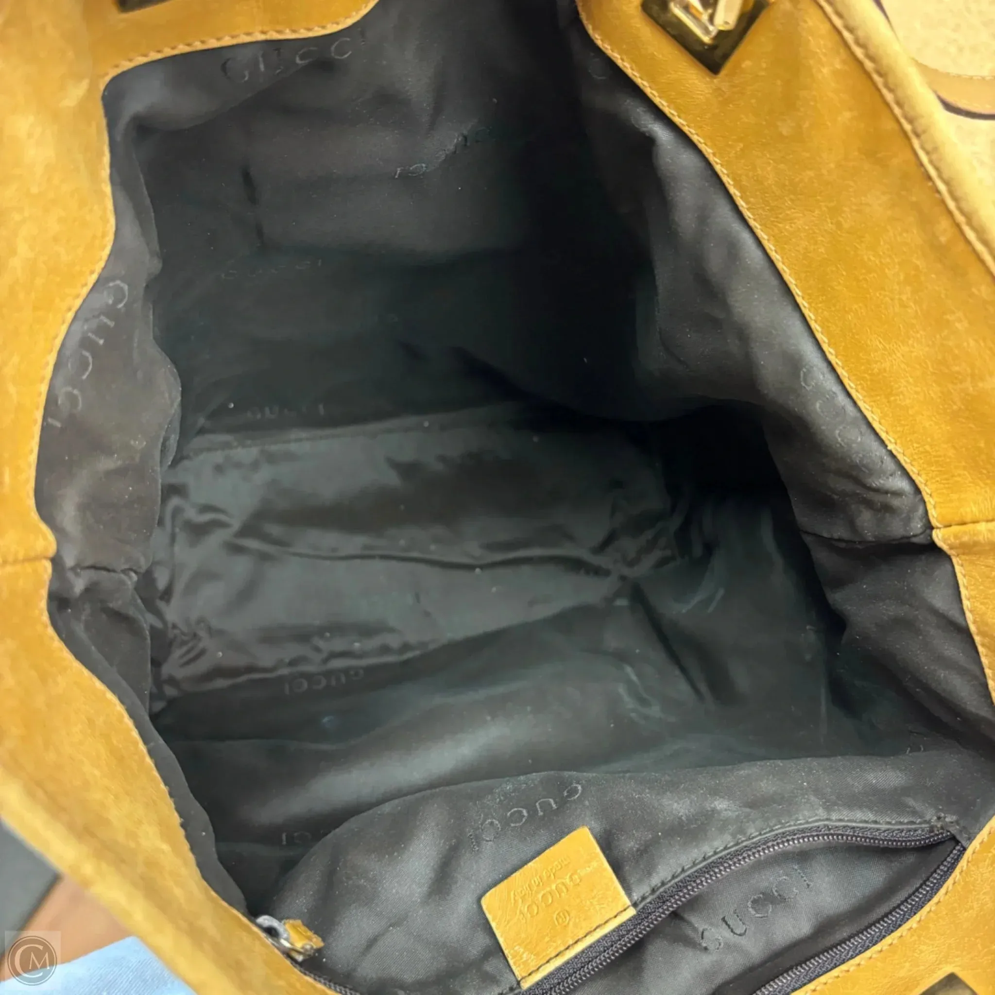 Tote Luxury Designer By Gucci, Size: Medium