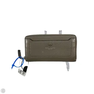 Wallet Luxury Designer By Marc Jacobs, Size: Medium