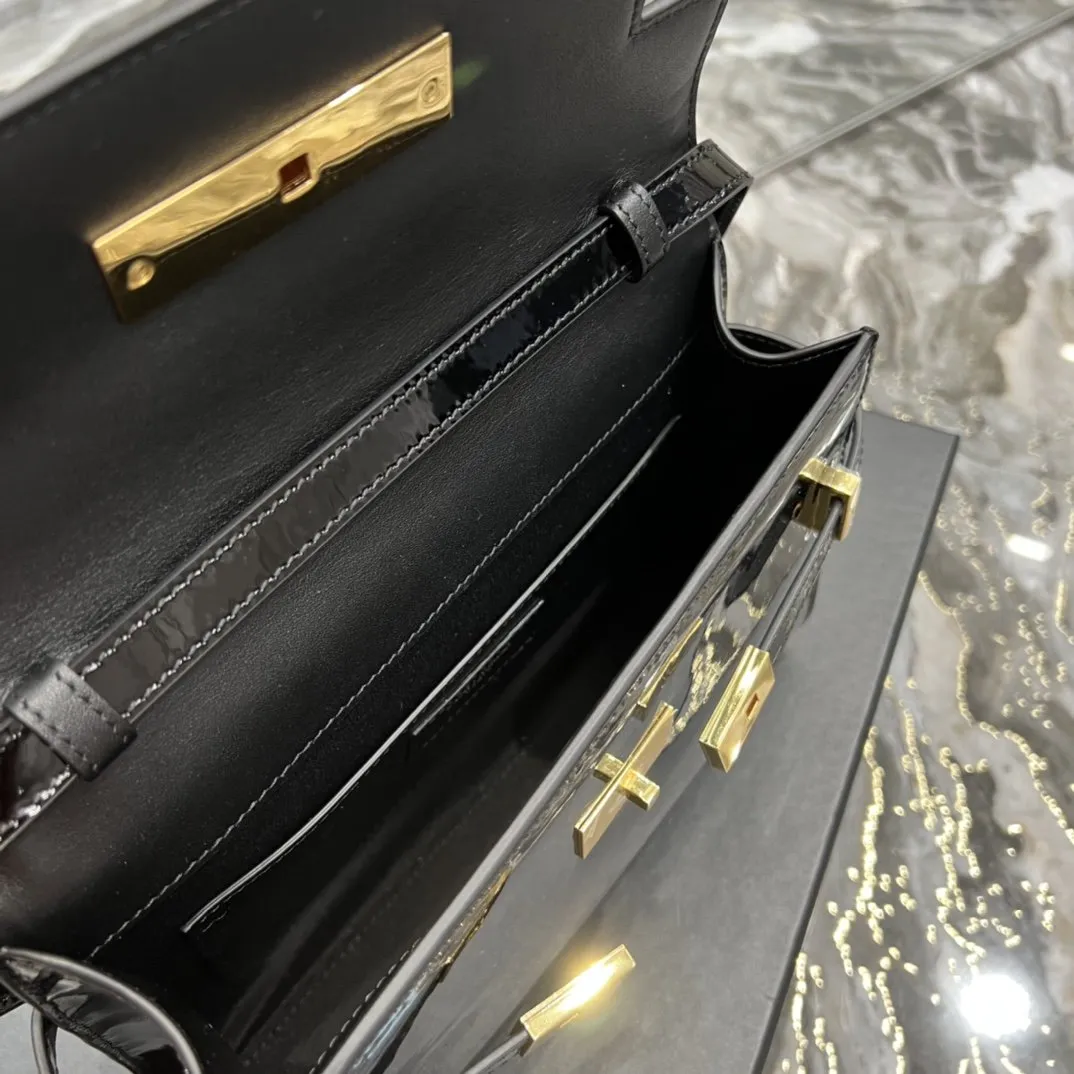 Yves Saint Laurent Manhattan Small Shoulder Bag Black